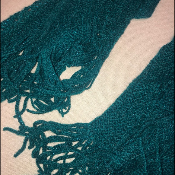 Teal scarf - Picture 3 of 3